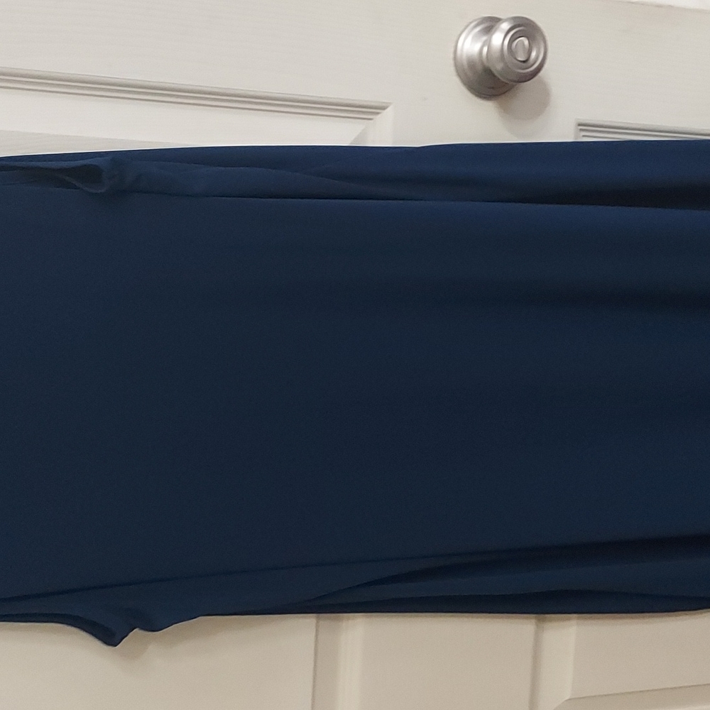 Dress - Picture 6 of 7